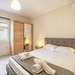 Village Duo Retreat